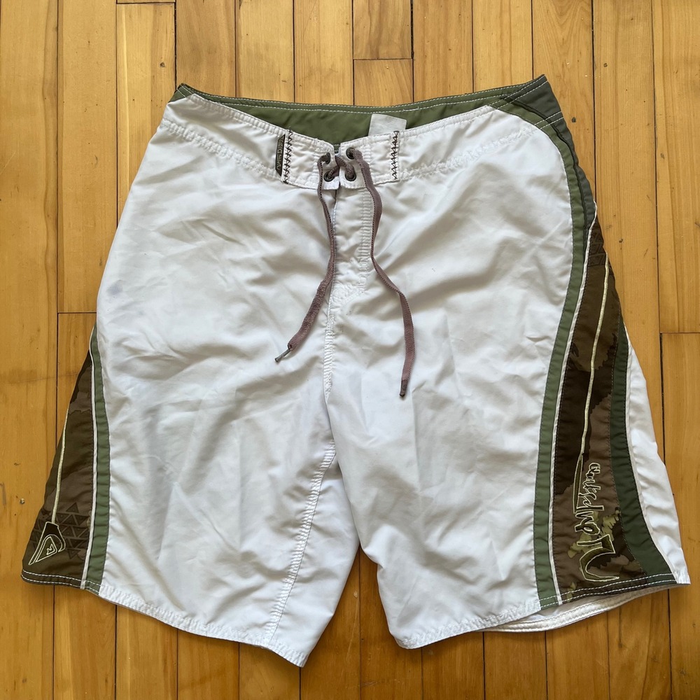 Quiksilver Board Shorts White Olive Camo Stripe Swim Surf Mens Size 34